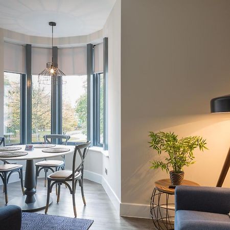 Park Lane Aparthotel By Urban Space Кардифф Экстерьер фото